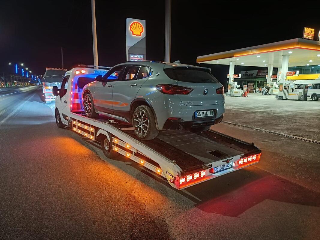 İzmir oto çekici — profesyonel araç taşıma hizmeti