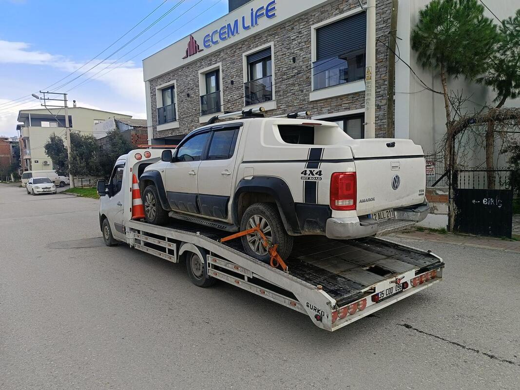 İzmir Foça oto çekici — araç taşıma hizmeti